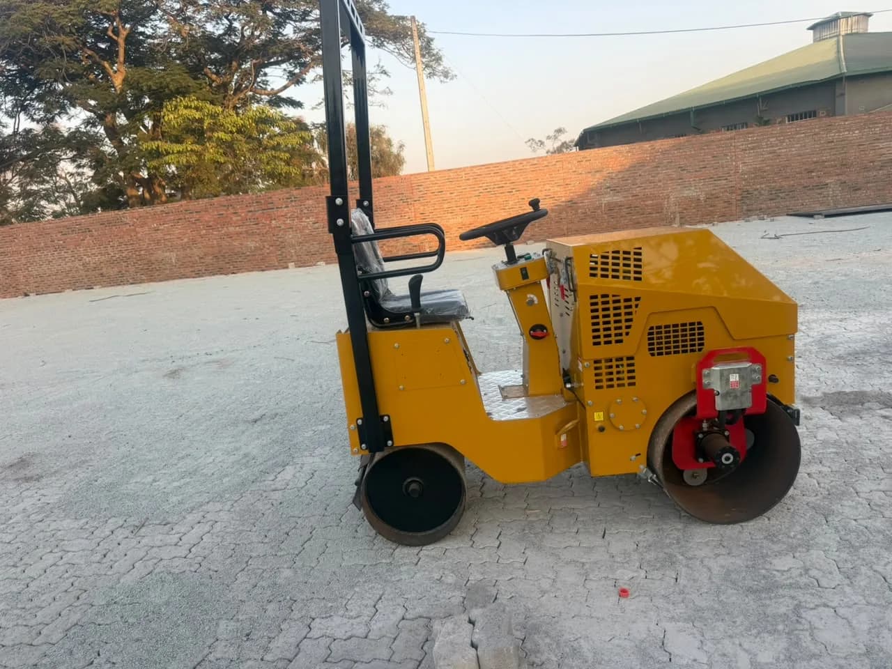 Ride-On Roller